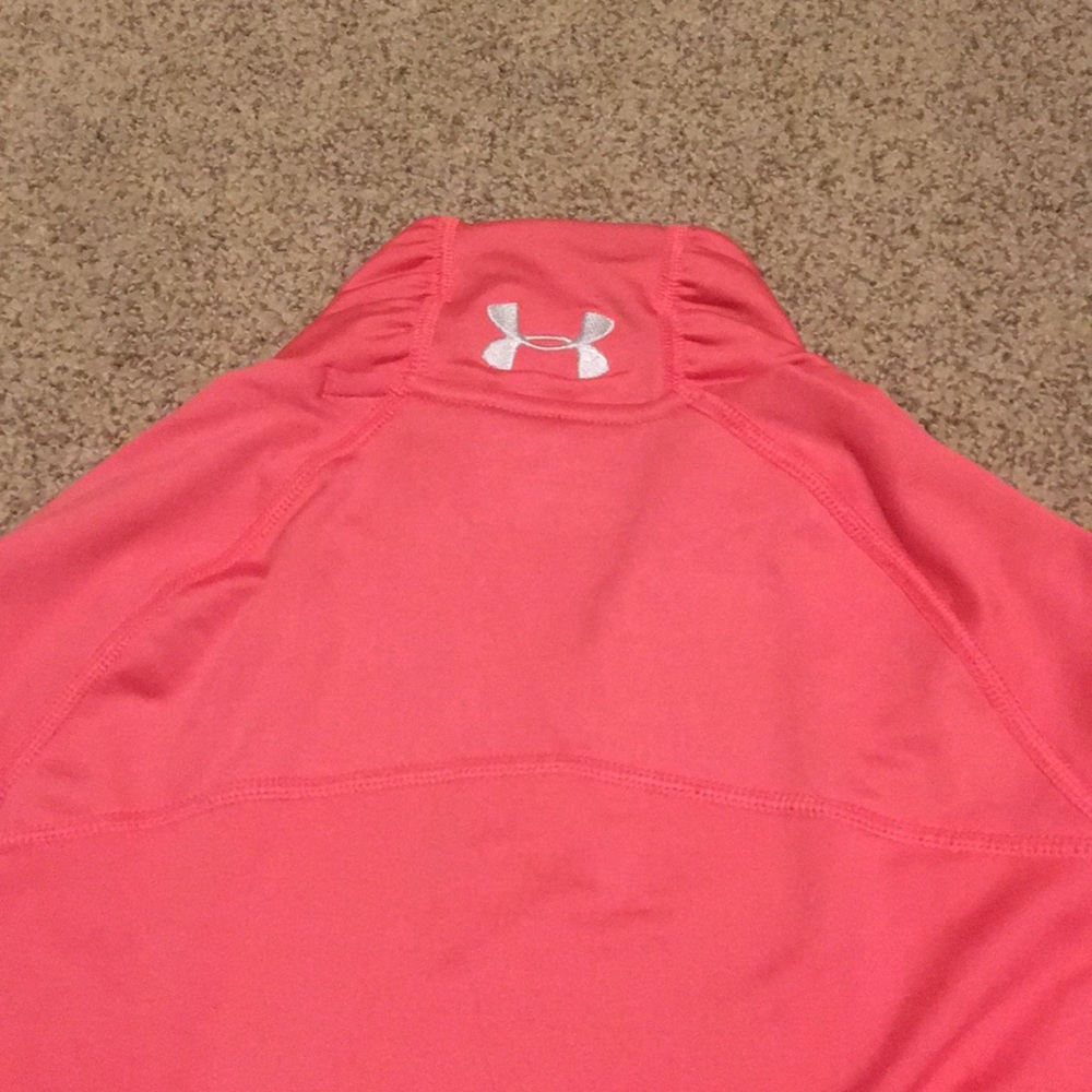 Perfect! Under Armour Fitted Top - image 6